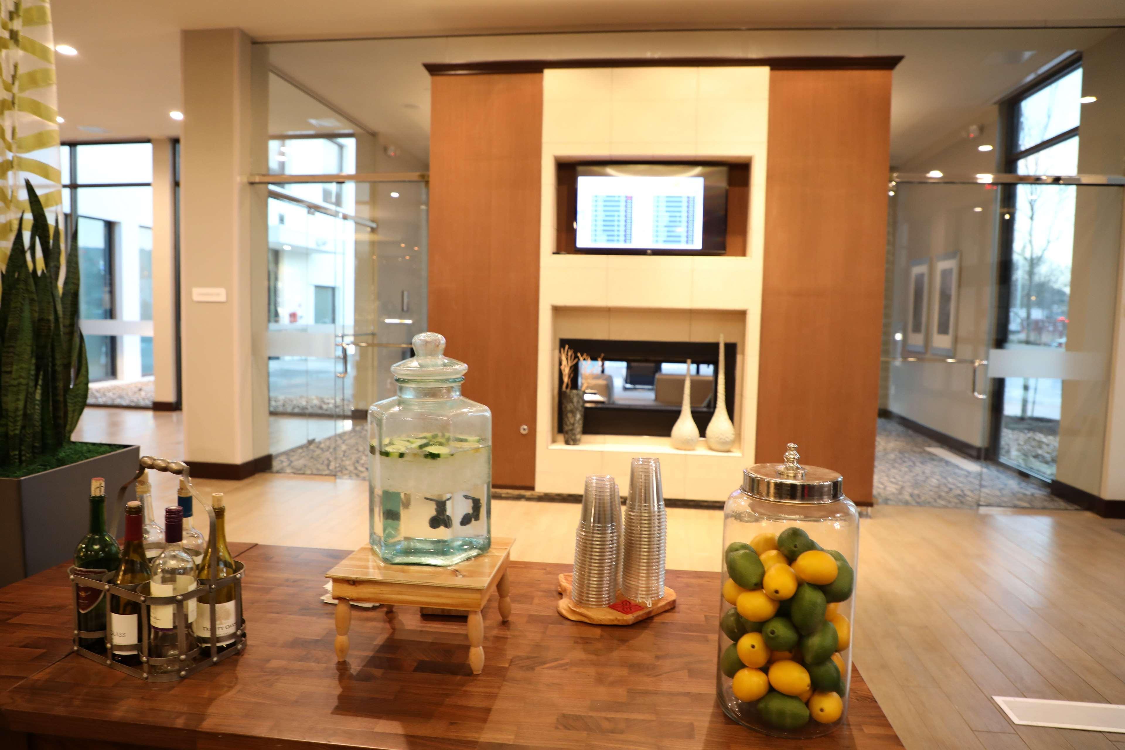 Hilton Garden Inn Austin Airport Exterior foto