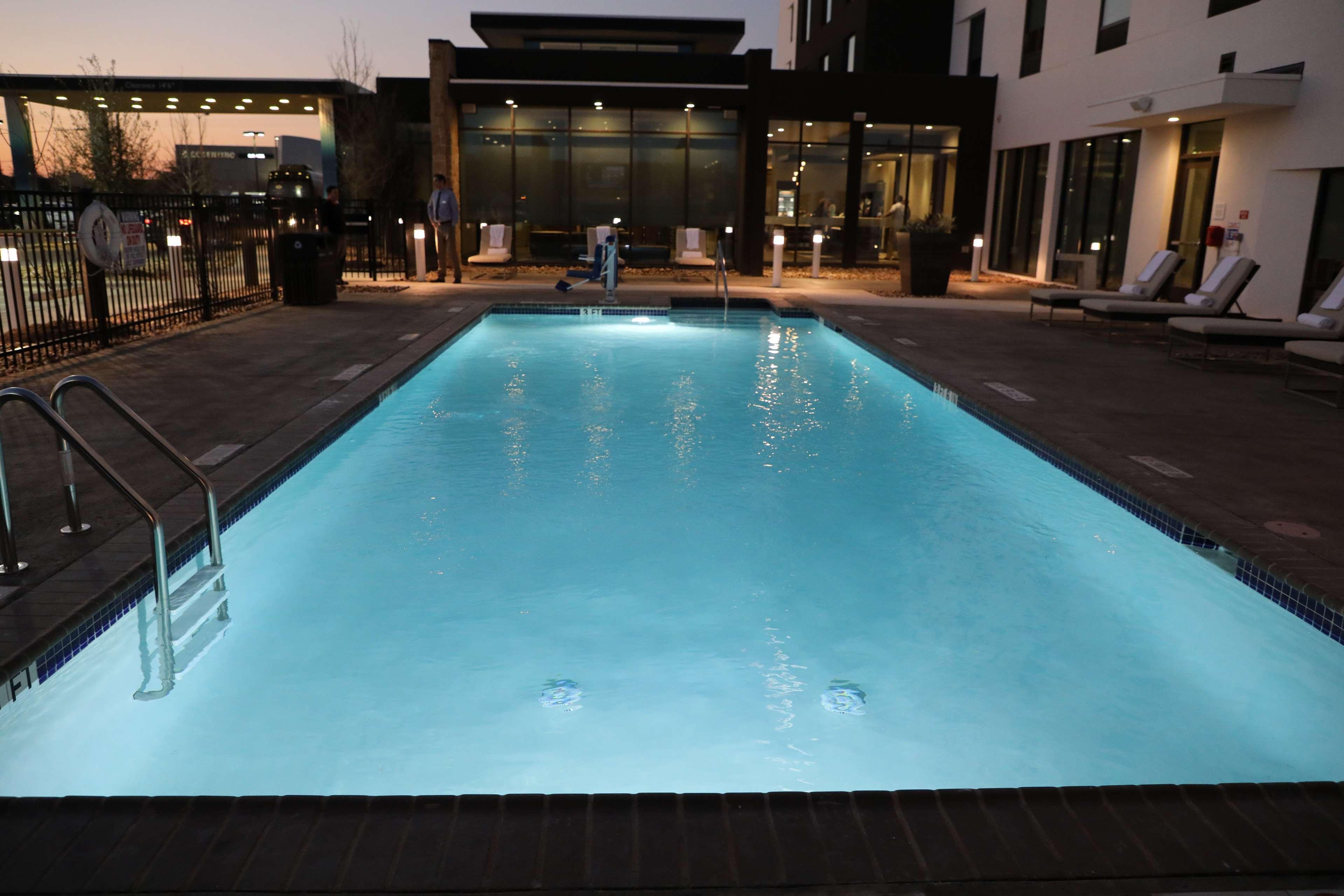 Hilton Garden Inn Austin Airport Exterior foto